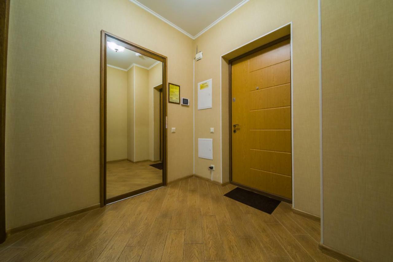 Kvartirkoff Na Bogatirskaya 6A, 2 Floor Apartment Kyiv Exterior photo